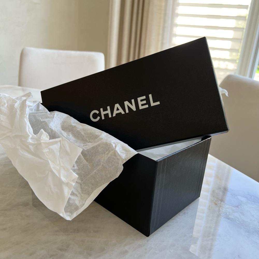 CHANEL Silver Leather Slingback Flats - Picture 12 of 13